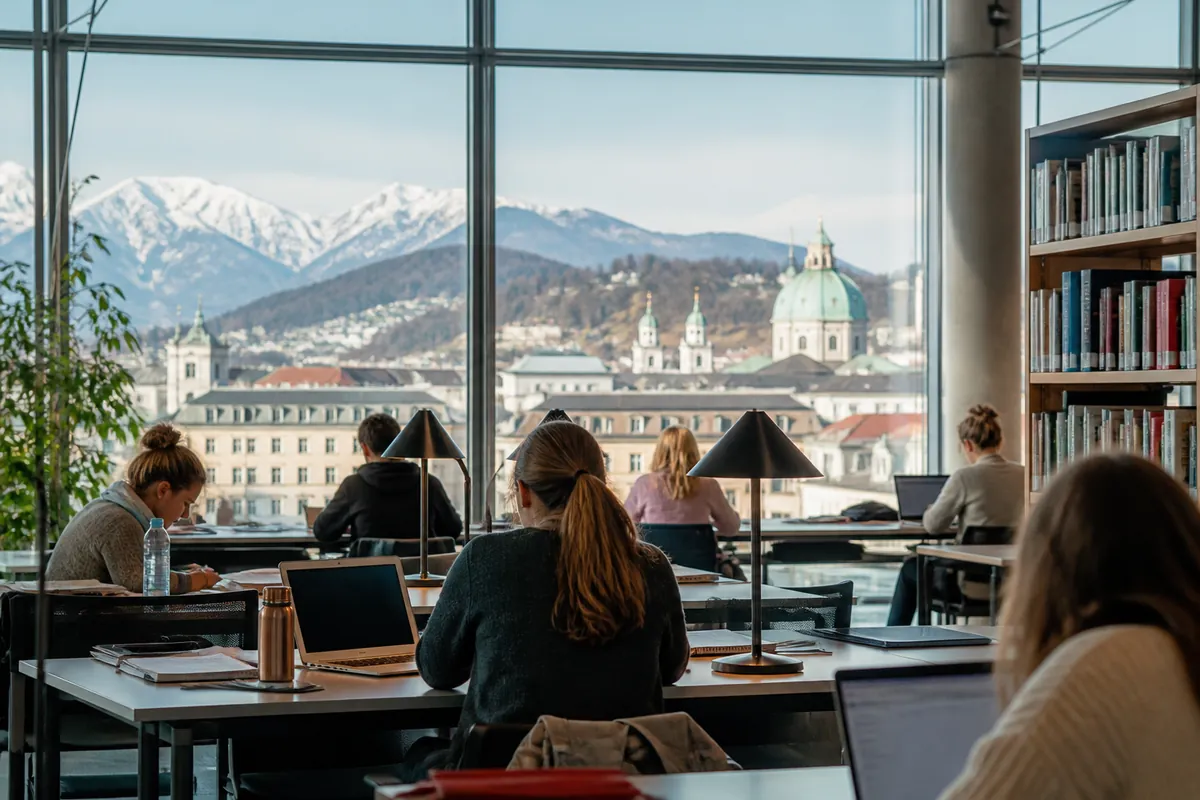 Fachhochschule és Pädagogische Hochschule Ausztriában: amit 2026-ban tudni érdemes